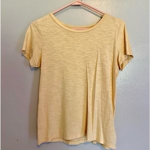 yellow American eagle t shirt, size XS